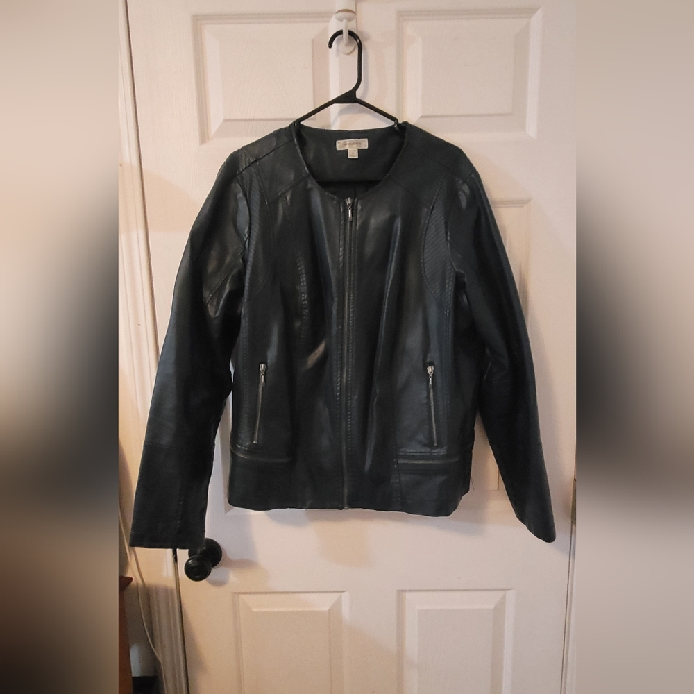 DRESSBARN faux leather jacket size 2X navy blue